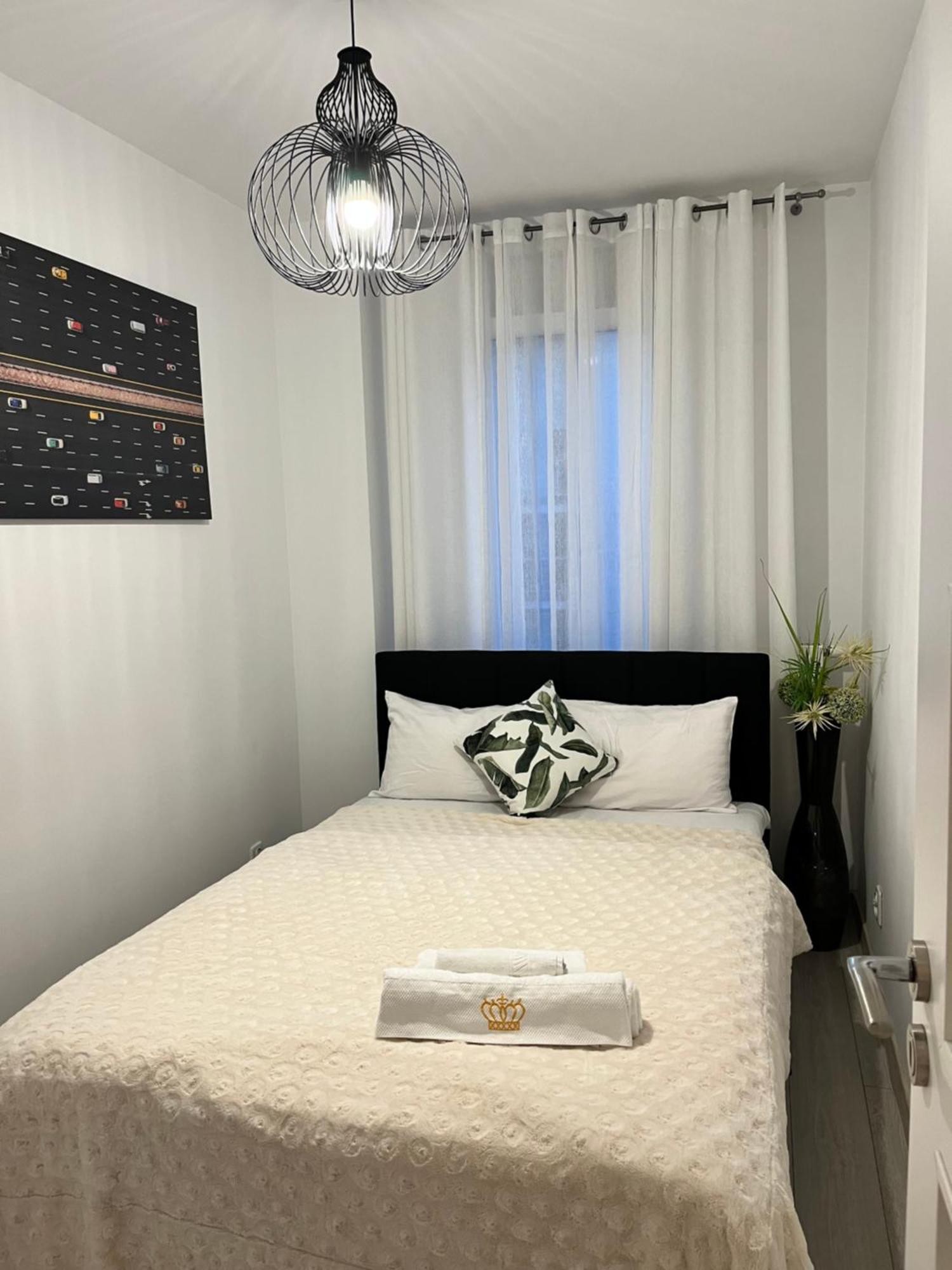 Family House By The River Odra -Panoramic Terrace - 3Room Apartment With 2 Separate Bedrooms And 2 Balconies By Wroapart-Pl- Perfect For Family & Business Stays Вроцлав Екстериор снимка