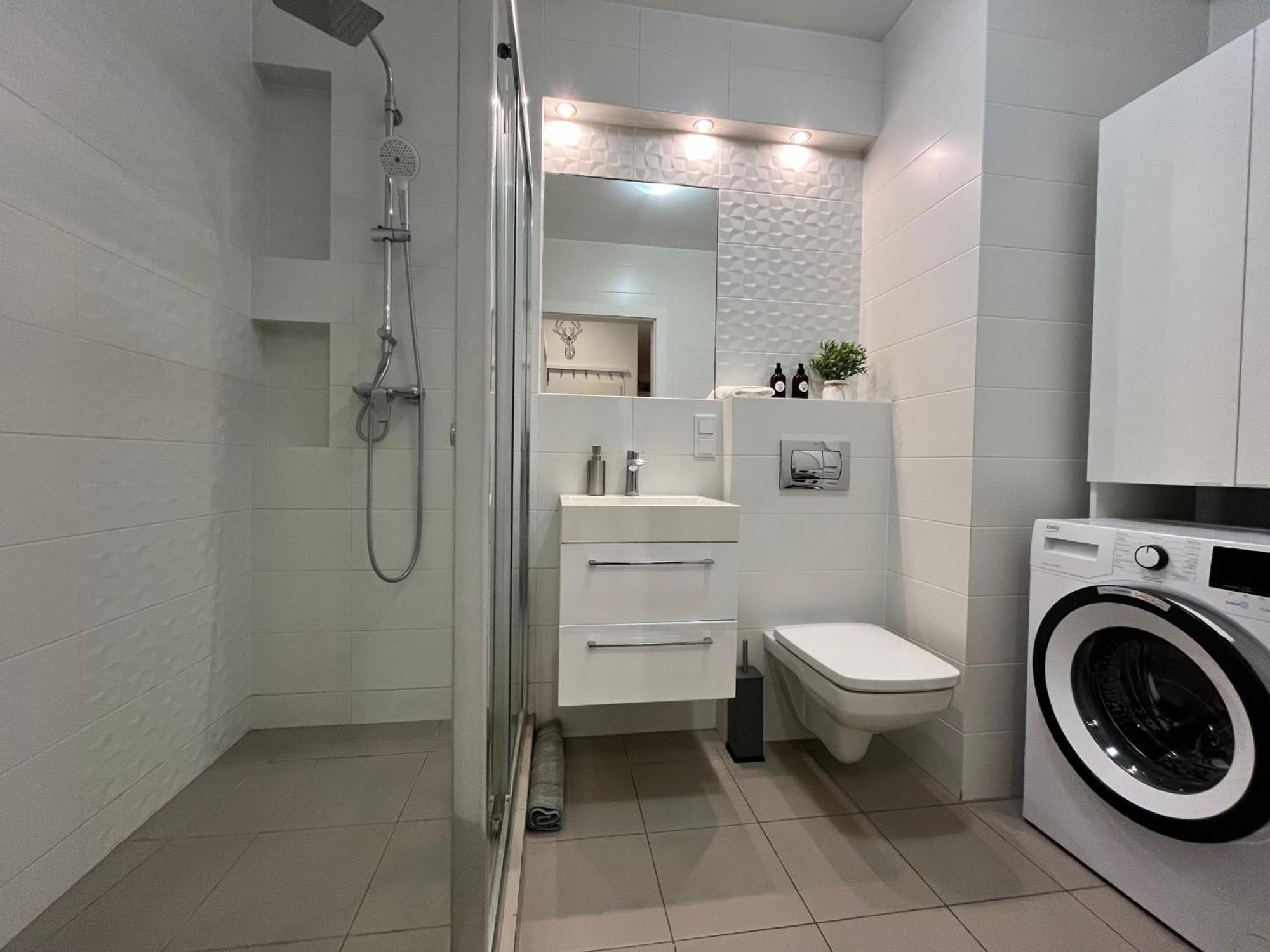 Family House By The River Odra -Panoramic Terrace - 3Room Apartment With 2 Separate Bedrooms And 2 Balconies By Wroapart-Pl- Perfect For Family & Business Stays Вроцлав Екстериор снимка
