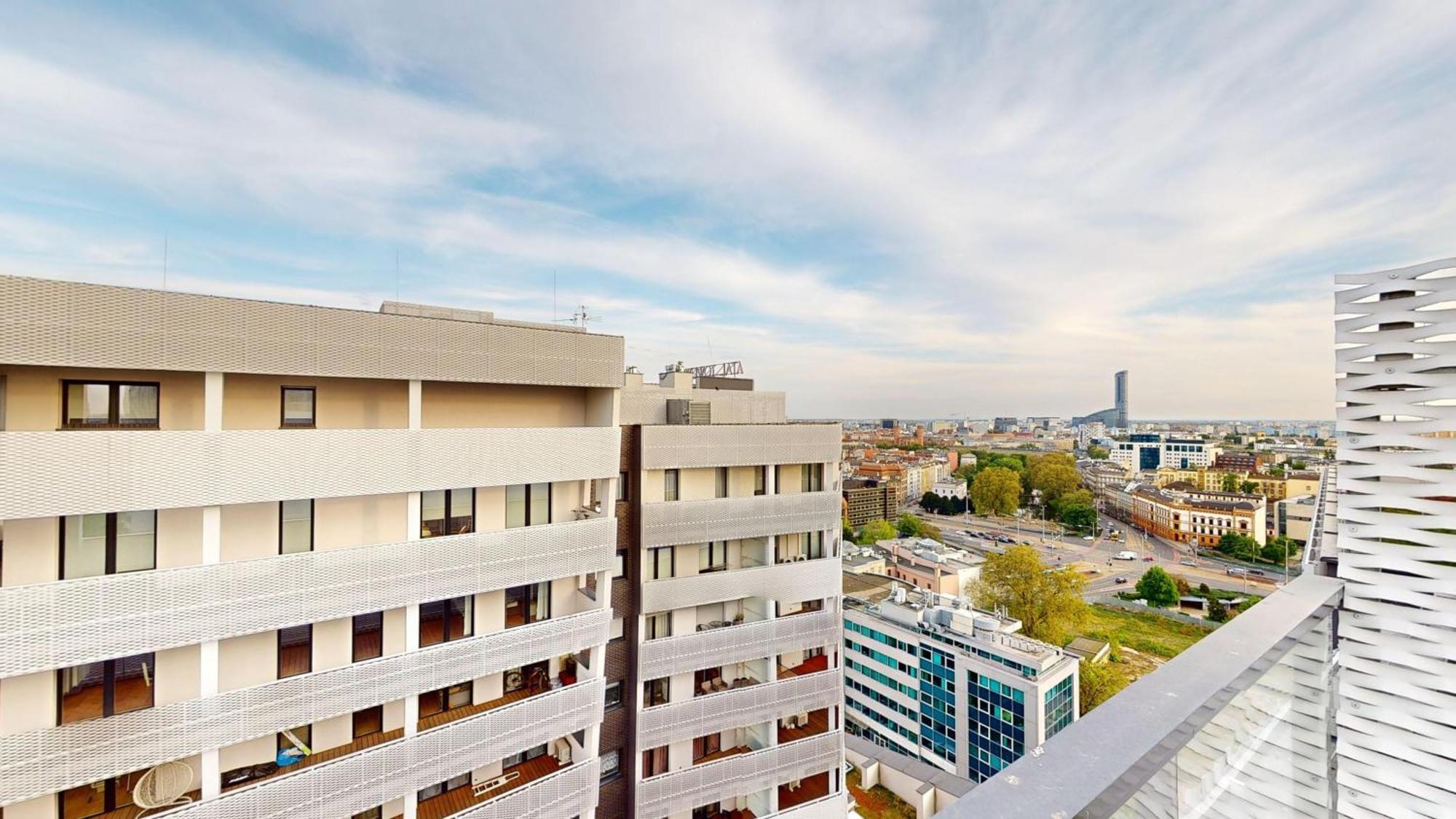 Family House By The River Odra -Panoramic Terrace - 3Room Apartment With 2 Separate Bedrooms And 2 Balconies By Wroapart-Pl- Perfect For Family & Business Stays Вроцлав Екстериор снимка