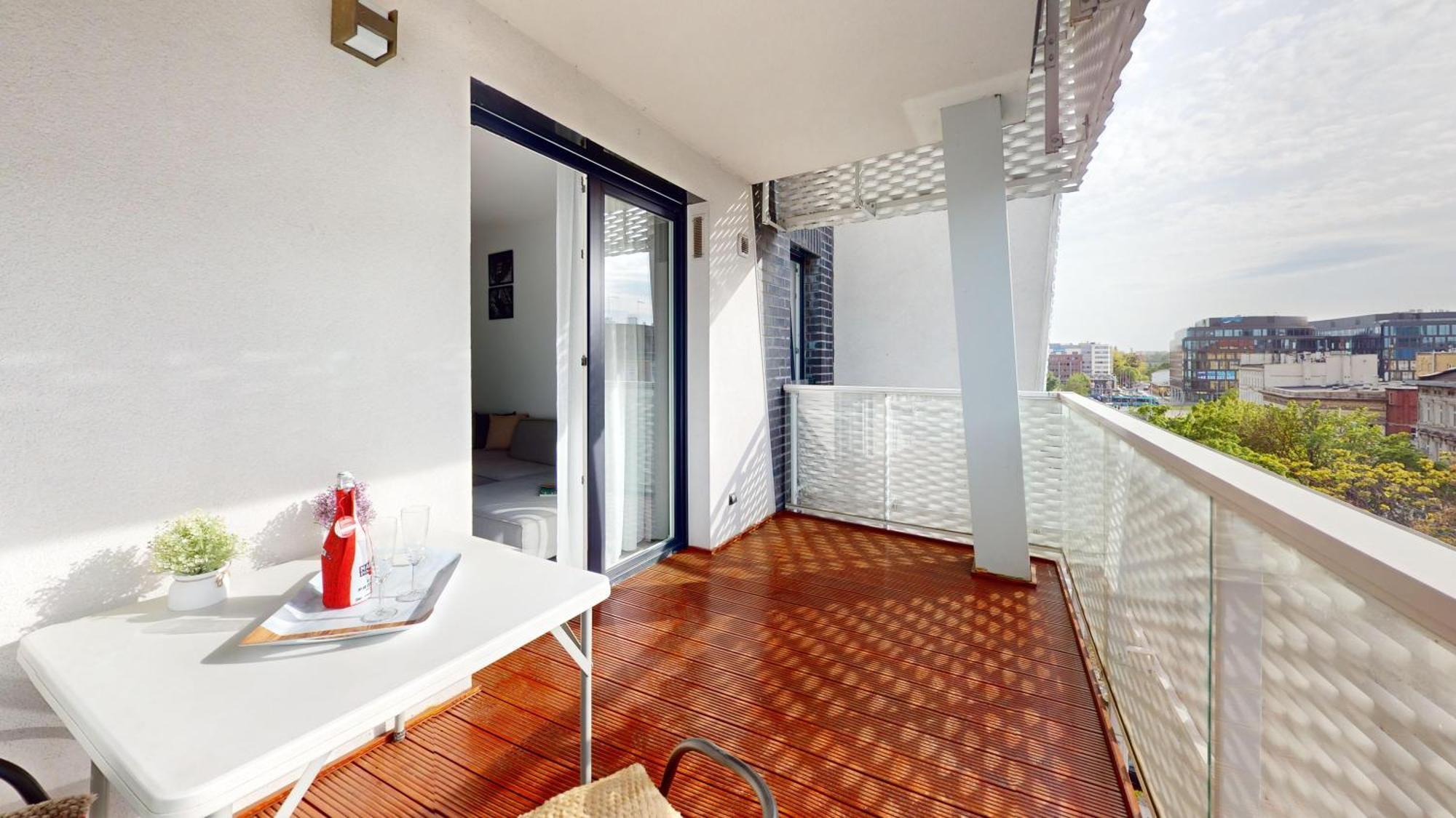 Family House By The River Odra -Panoramic Terrace - 3Room Apartment With 2 Separate Bedrooms And 2 Balconies By Wroapart-Pl- Perfect For Family & Business Stays Вроцлав Екстериор снимка