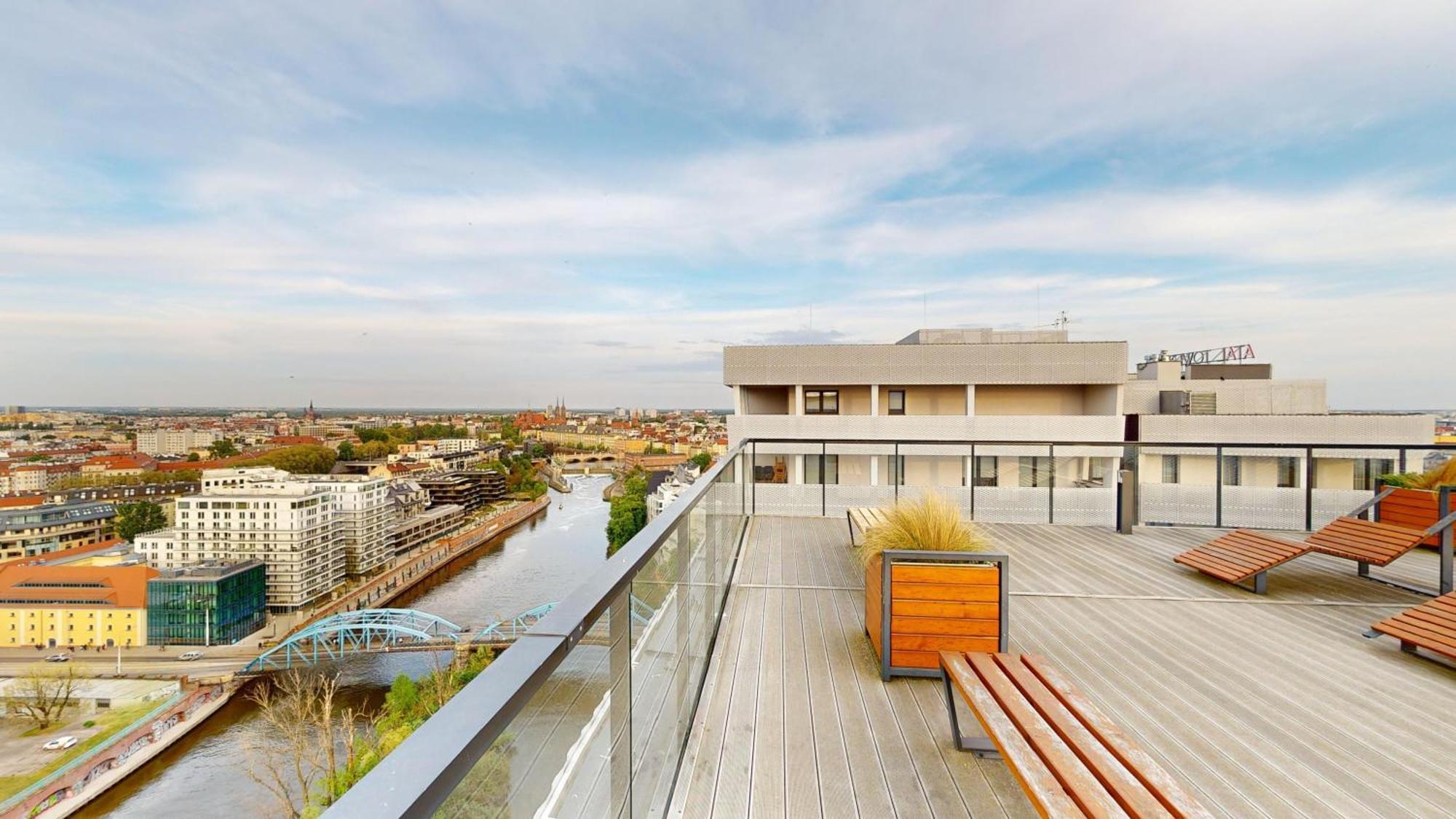 Family House By The River Odra -Panoramic Terrace - 3Room Apartment With 2 Separate Bedrooms And 2 Balconies By Wroapart-Pl- Perfect For Family & Business Stays Вроцлав Екстериор снимка