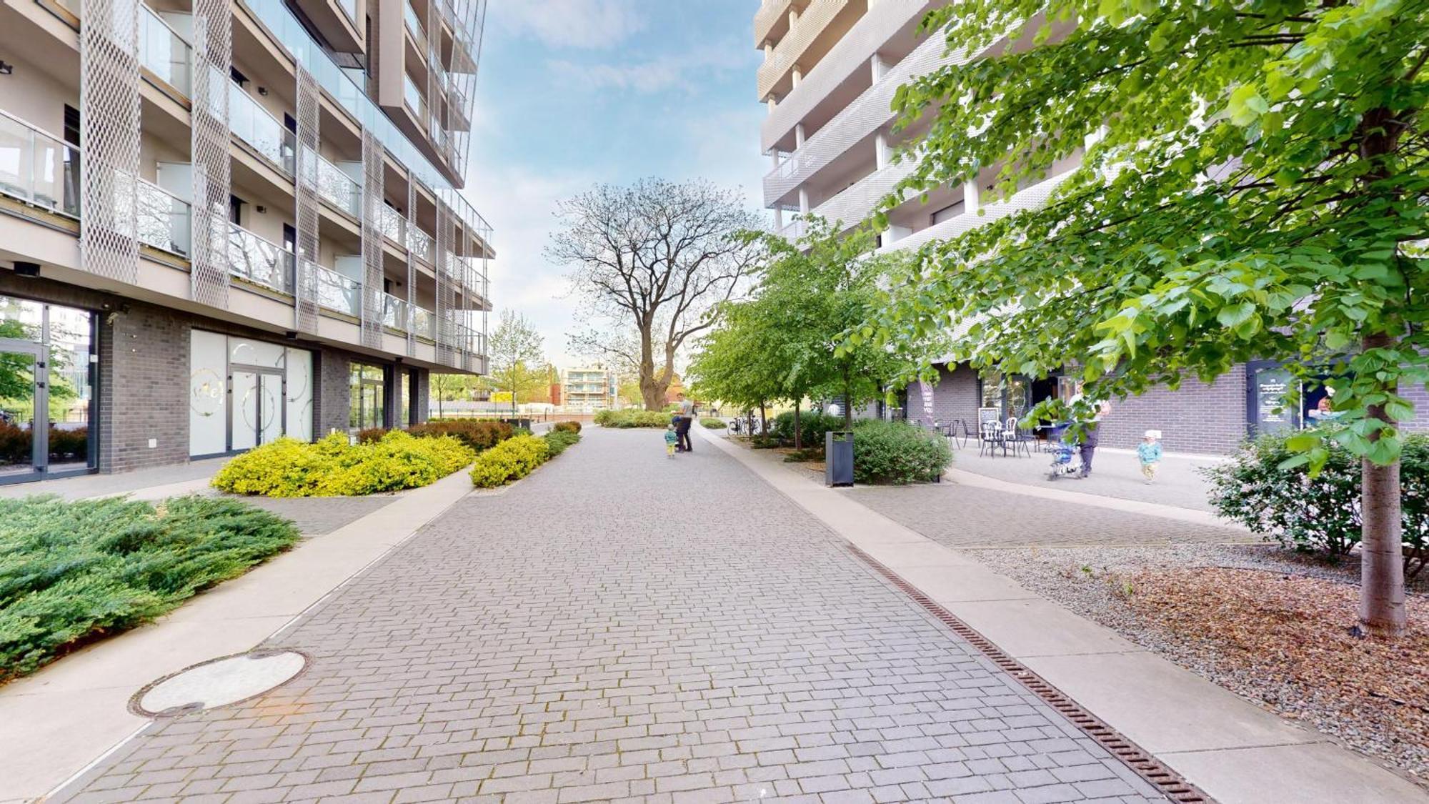 Family House By The River Odra -Panoramic Terrace - 3Room Apartment With 2 Separate Bedrooms And 2 Balconies By Wroapart-Pl- Perfect For Family & Business Stays Вроцлав Екстериор снимка